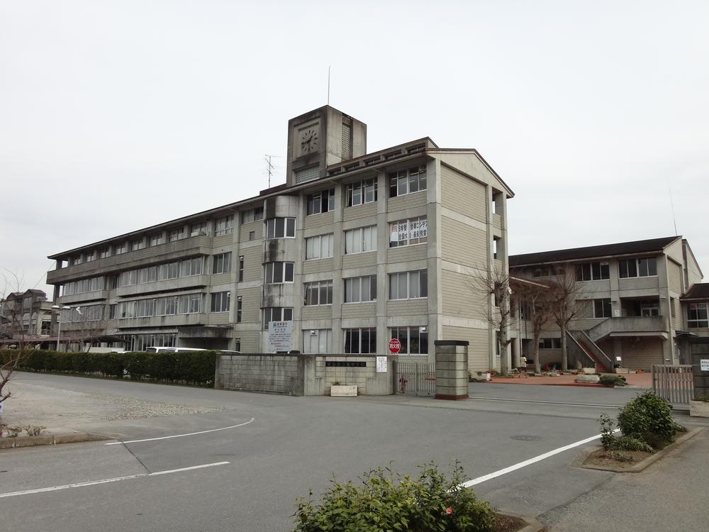 Junior high school. Togane Tatsuhigashi until junior high school 1695m