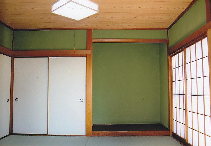 Other introspection. Alcove with a Japanese-style