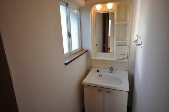 Wash basin, toilet