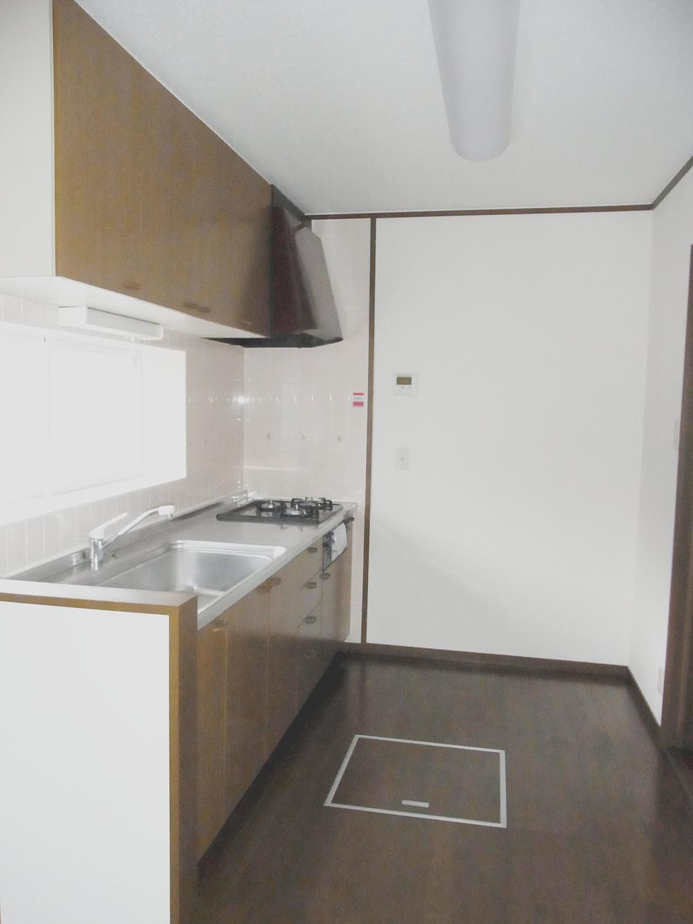 Kitchen. 5 Pledge site (February 2013) Shooting