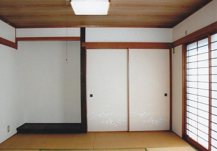 Other introspection. Alcove with a Japanese-style