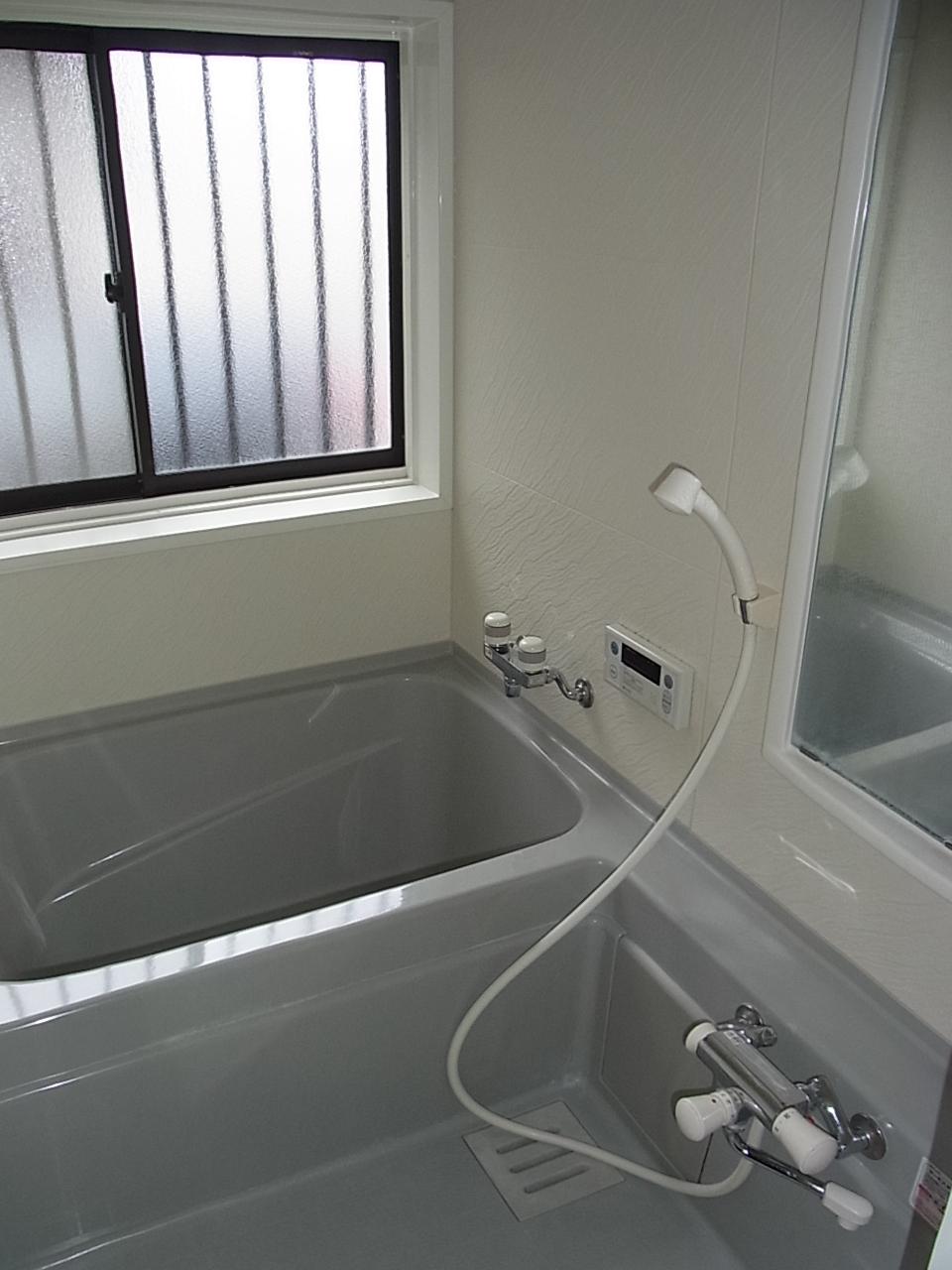 Bathroom. Indoor (March 2013) Shooting