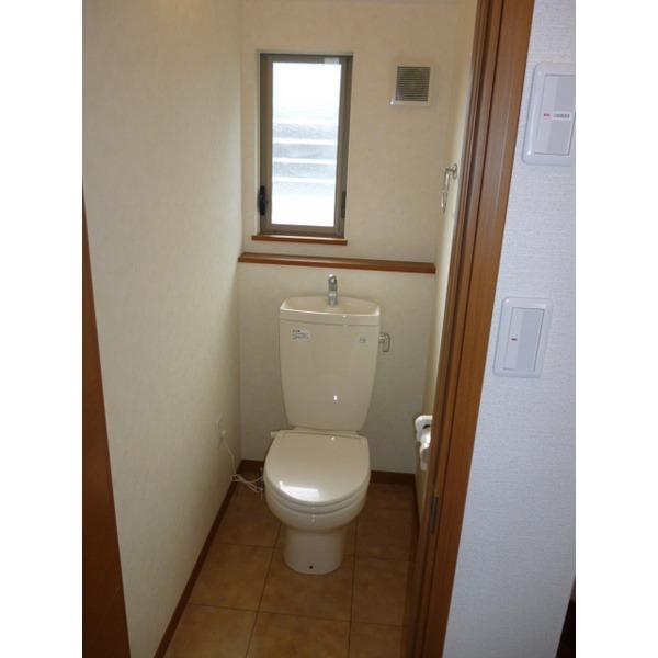 Toilet. toilet / Second floor