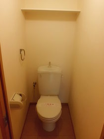 Toilet. Since there is housed in the upper part, Shimae the stock of toilet paper or