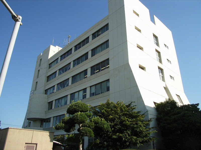 Government office. 704m to Urayasu City Hall (government office)