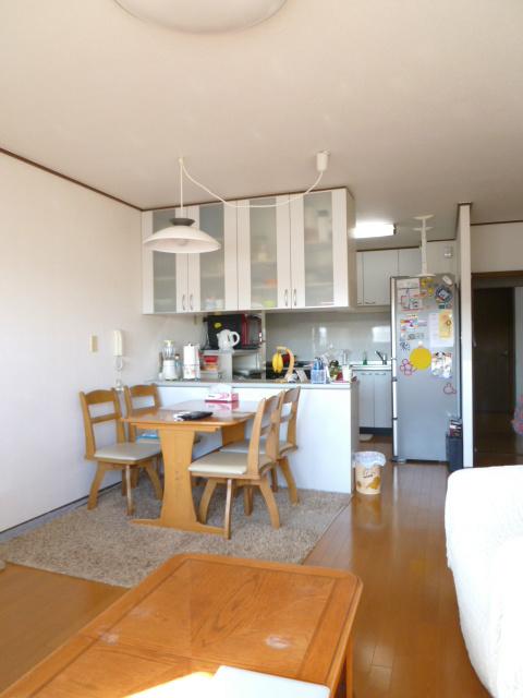 Living. LDK of bright about 16.3 Pledge facing the southeast-facing balcony.