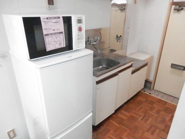 Kitchen. Gas stove can be installed. microwave, Fridge
