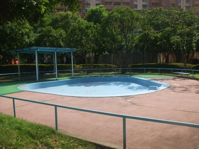 Other local. ~ Chibikko pool on the grounds It is perfect for a little splash of summer ~