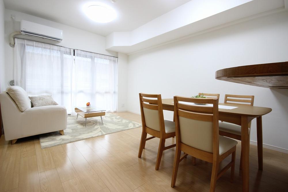 Living. Furnished sale