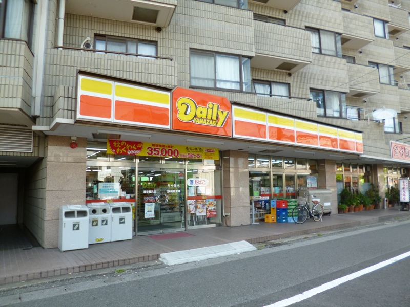 Convenience store. Daily Yamazaki Urayasu Maihama store up (convenience store) 305m