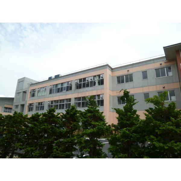 Primary school. Takasukita but before the 30m th to elementary school.