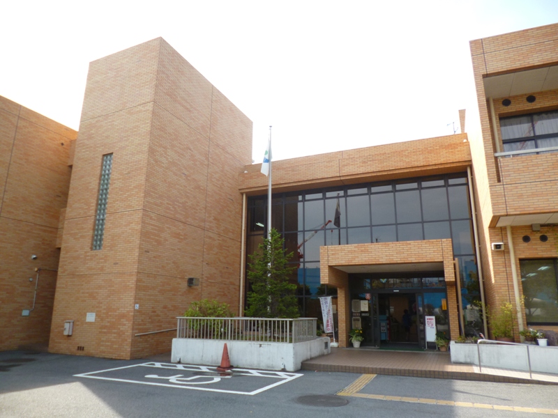 library. 592m to Urayasu Public Library Horie Branch (library)