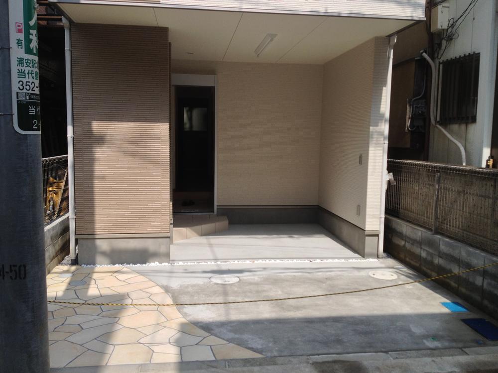 Other local. Car space ・ Also thank enough bicycle space