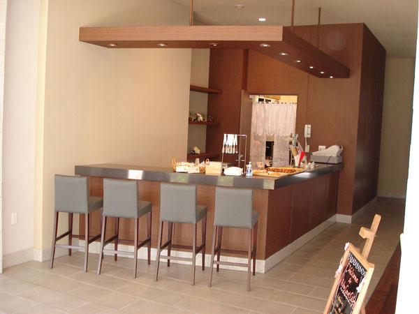 Other common areas. Provided on the first floor "cafe lounge" outing before the, While eating a cup of coffee and snacks, Looking at the green of the trees you spend rich time