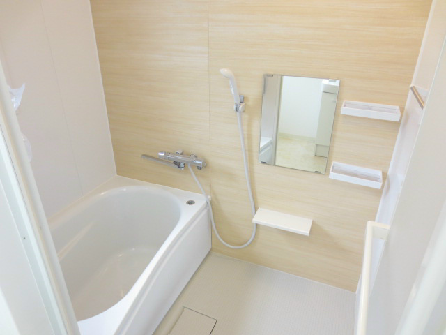 Bath. This is also a new. kitchen ・ toilet ・ Tub is unused new.