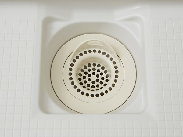 Bathing-wash room.  [Easy discarded hair catcher] Only the momentum of the drainage of the washing place, Is unity to clean clogged easy hair in the drain outlet, After that throw away only. It is easy daily care.