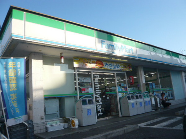 Convenience store. FamilyMart Urayasu Kairaku-chome store up (convenience store) 176m