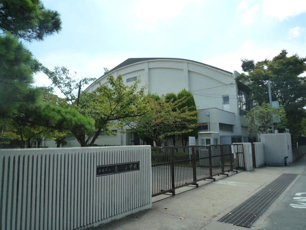Primary school. 657m to Urayasu Tatsuhigashi Elementary School