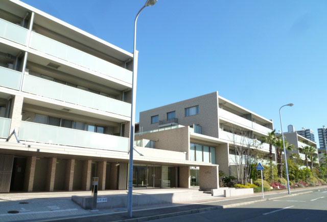 Other local.  ■ Shin-Urayasu Station walk 19 minutes