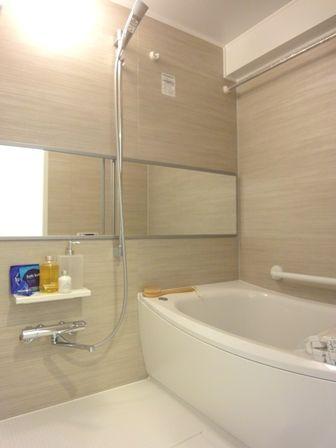 Bathroom. Add cooked ・ With bathroom dryer unit is with a bus window.  The field situation, There is the case that specifications may be changed.
