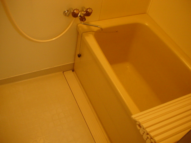 Bath.  ☆ Popularity of RC apartment type