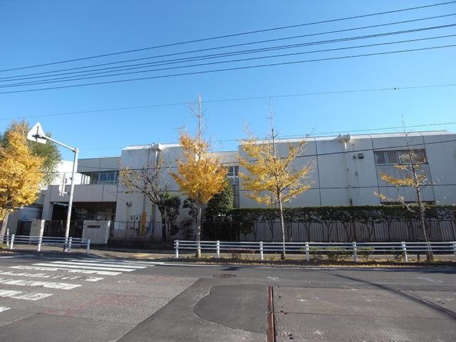 kindergarten ・ Nursery. Mimyo River 200m to kindergarten