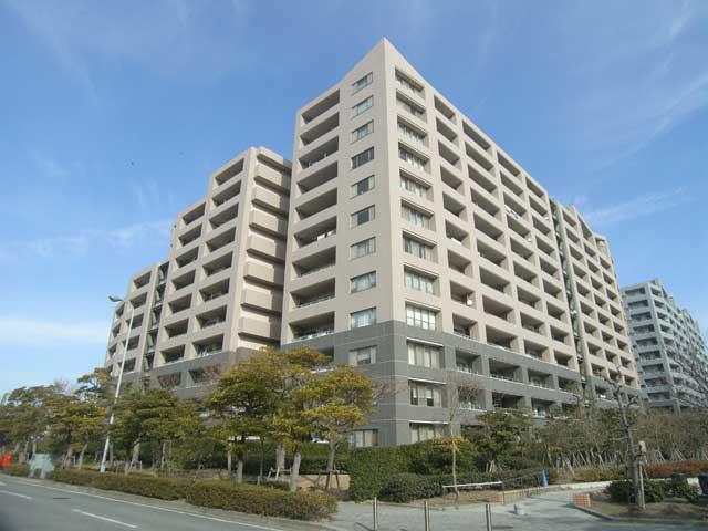 Local appearance photo. Seismic apartment of Kajima Construction