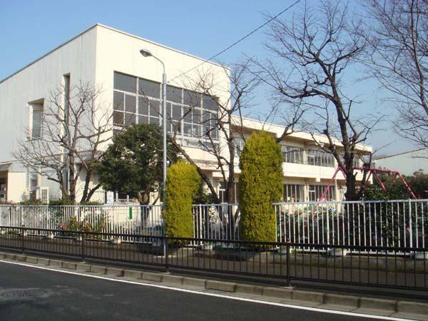 kindergarten ・ Nursery. Urayasu Tomioka to kindergarten 470m walk about 6 minutes
