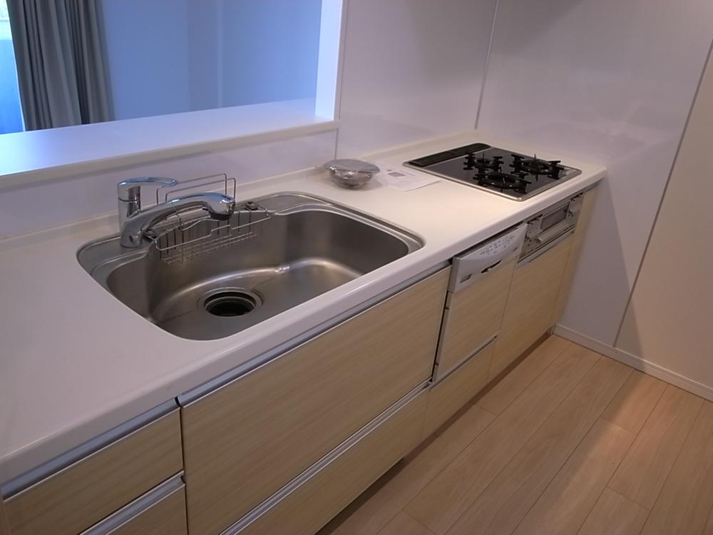 Kitchen. Counter Kitchen You can talk to the living of your family, even while cooking