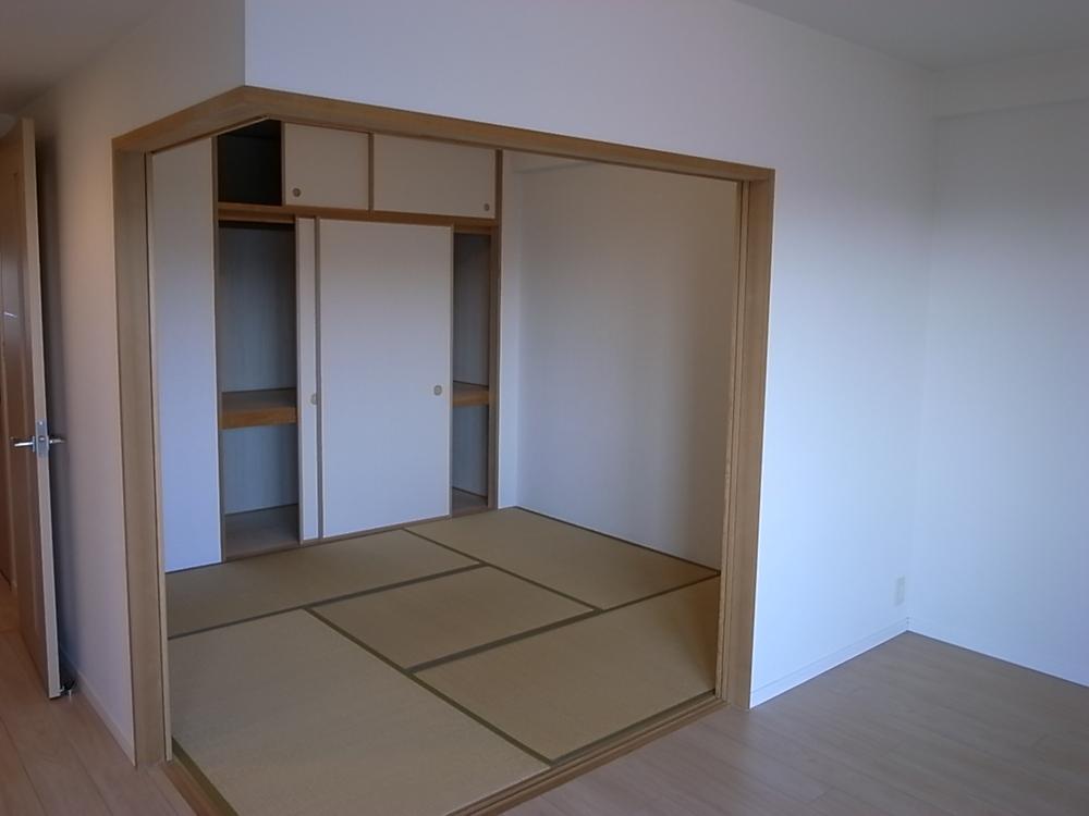 Non-living room. Japanese style room