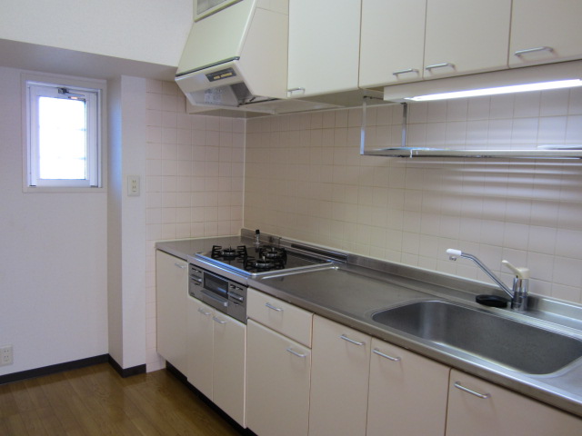 Kitchen. There is a convenient window to ventilation