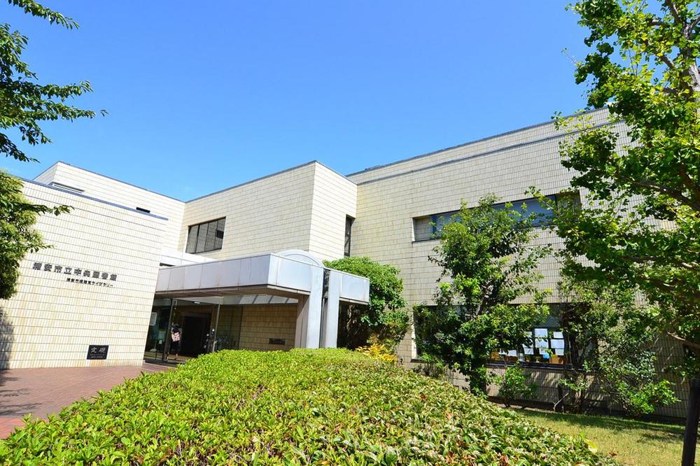 library. 868m to Urayasu Municipal Central Library