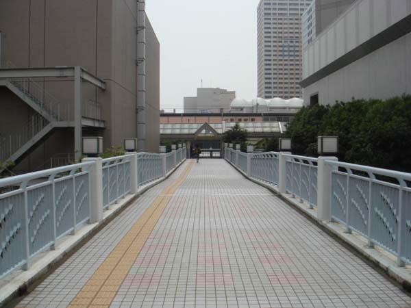 Other. Pedestrian deck of the direct connection to the station