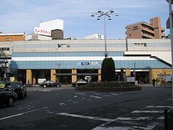 station. Urayasu Station of 1300m rapid stop to Urayasu Station. Shopping packed!
