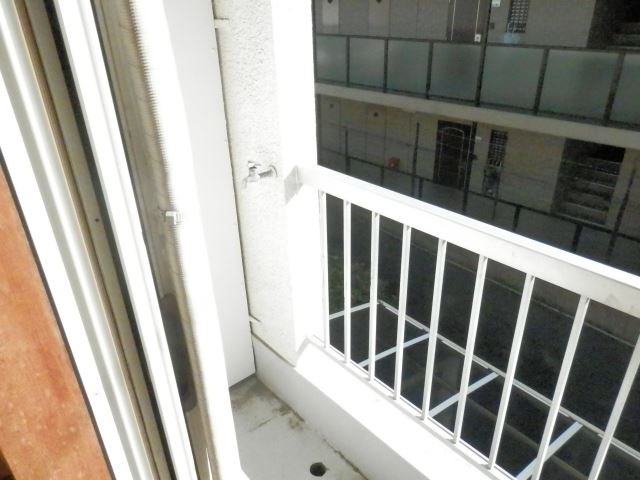 Balcony. Veranda, Outdoor washing machine Storage
