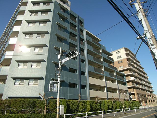 Local appearance photo. Southeast side appearance