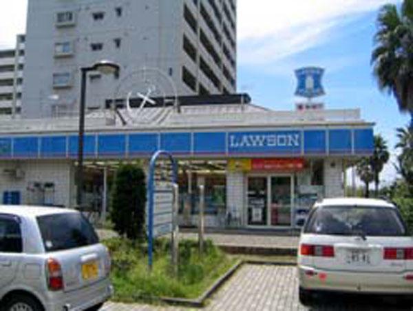 Convenience store. About 2 minutes 160m walk to Lawson Urayasu Akemi shop