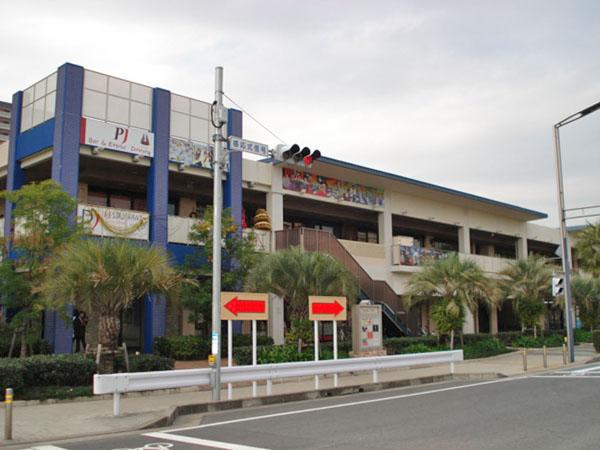 Other local. Commercial building is, There is a popular cafes and eateries