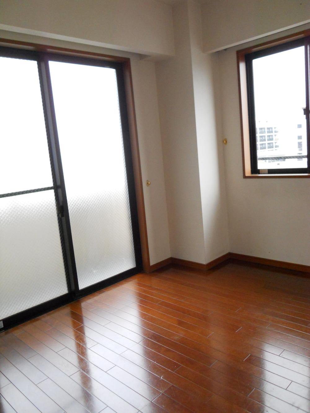 Non-living room. Western-style (about 5.5 tatami mats)