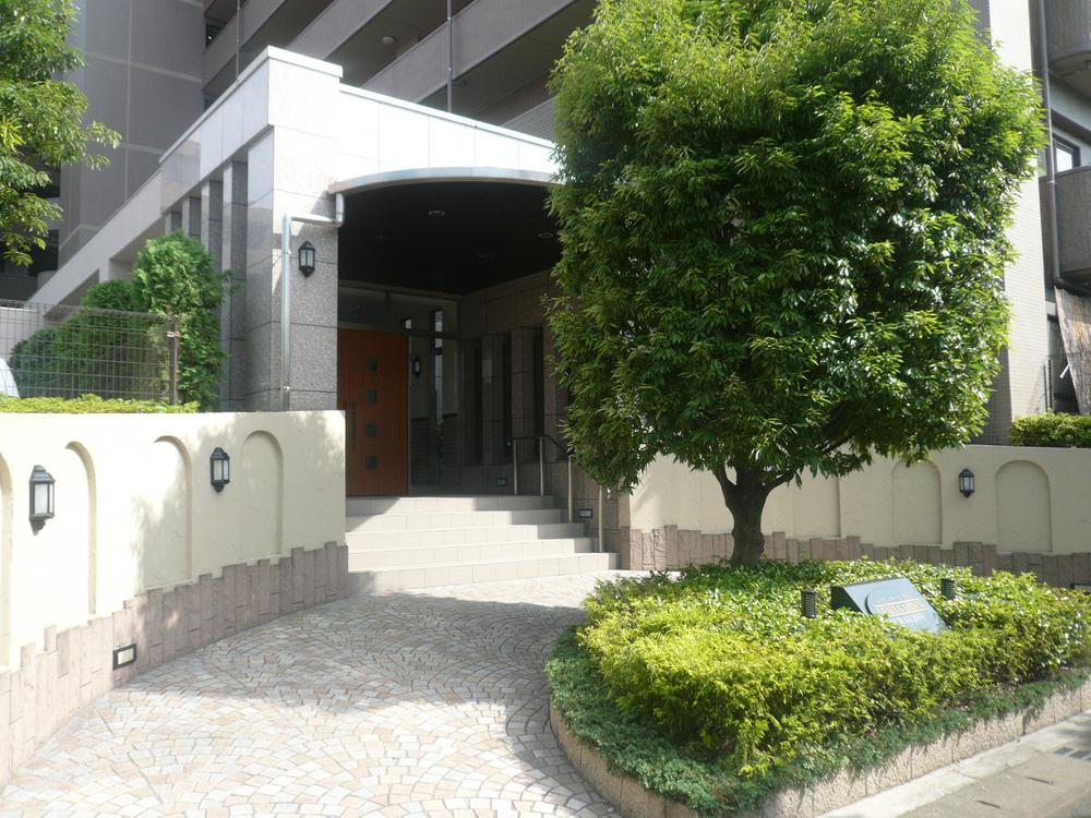 Entrance. The main entrance (2013 July shooting)