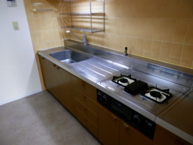 Kitchen. System kitchen