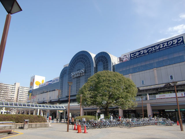 Shopping centre. 2200m to Daiei Shin-Urayasu (shopping center)