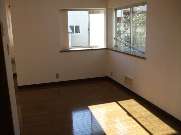 Non-living room