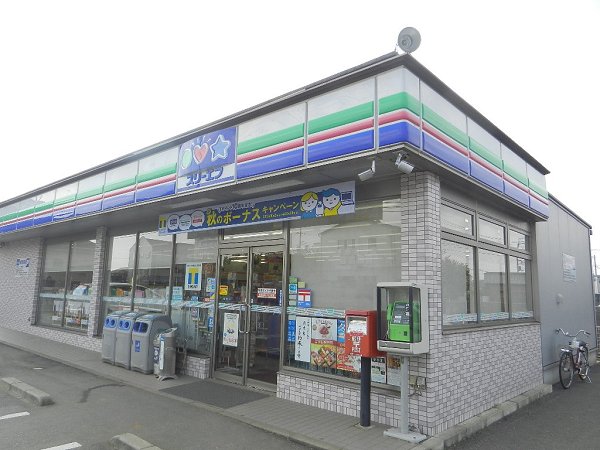 Convenience store. Three F until the (convenience store) 1760m