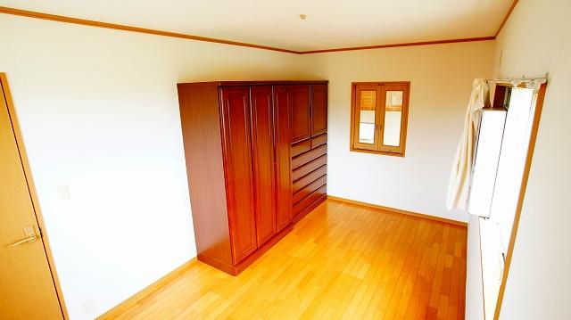 Non-living room. 2F Western-style