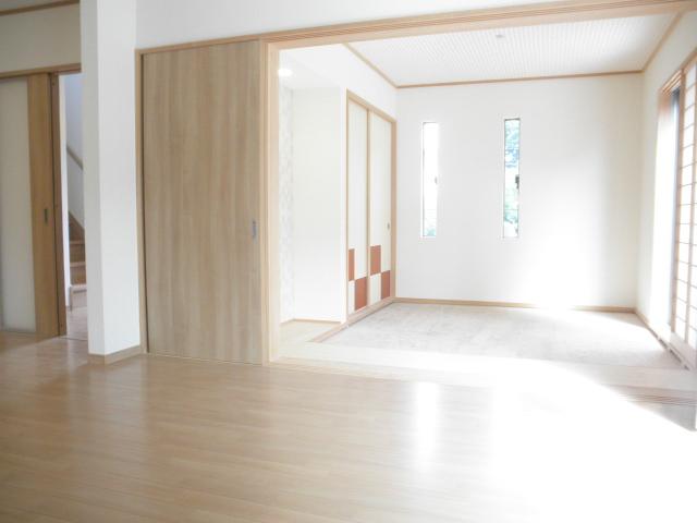 Living. Per yang good of living (12 May 2013) Shooting