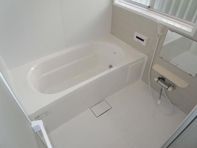 Bathroom. Unit is a bus replaced.