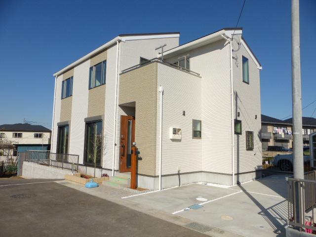 Local appearance photo. Local (12 May 2013) Shooting