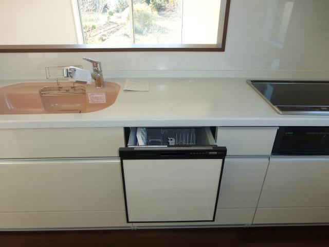 Kitchen. Local (12 May 2013) Shooting