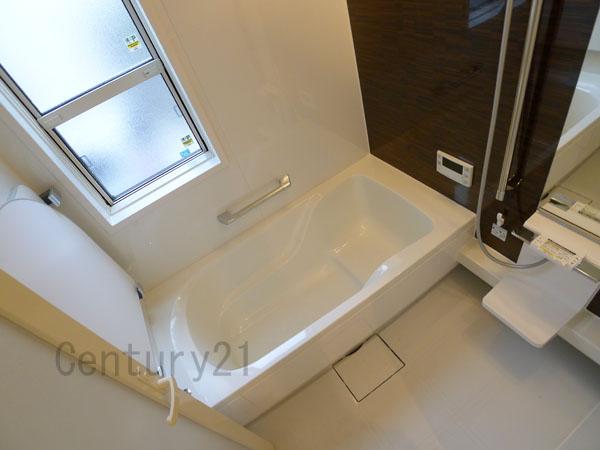 Bathroom. Building 2